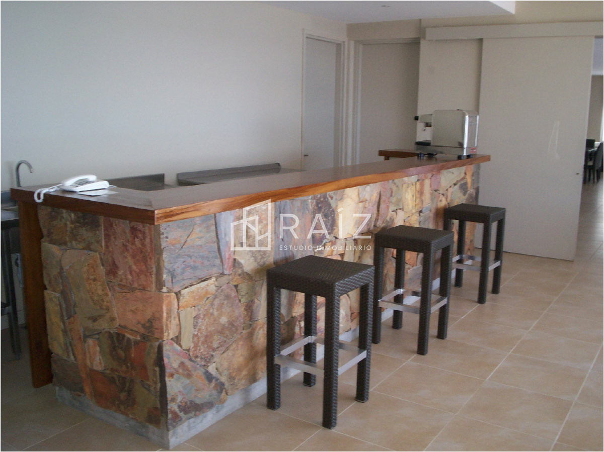 Apartamento ID.12195 - VENTA APARTAMENTO 2 DORMITORIOS PUNTA BALLENA