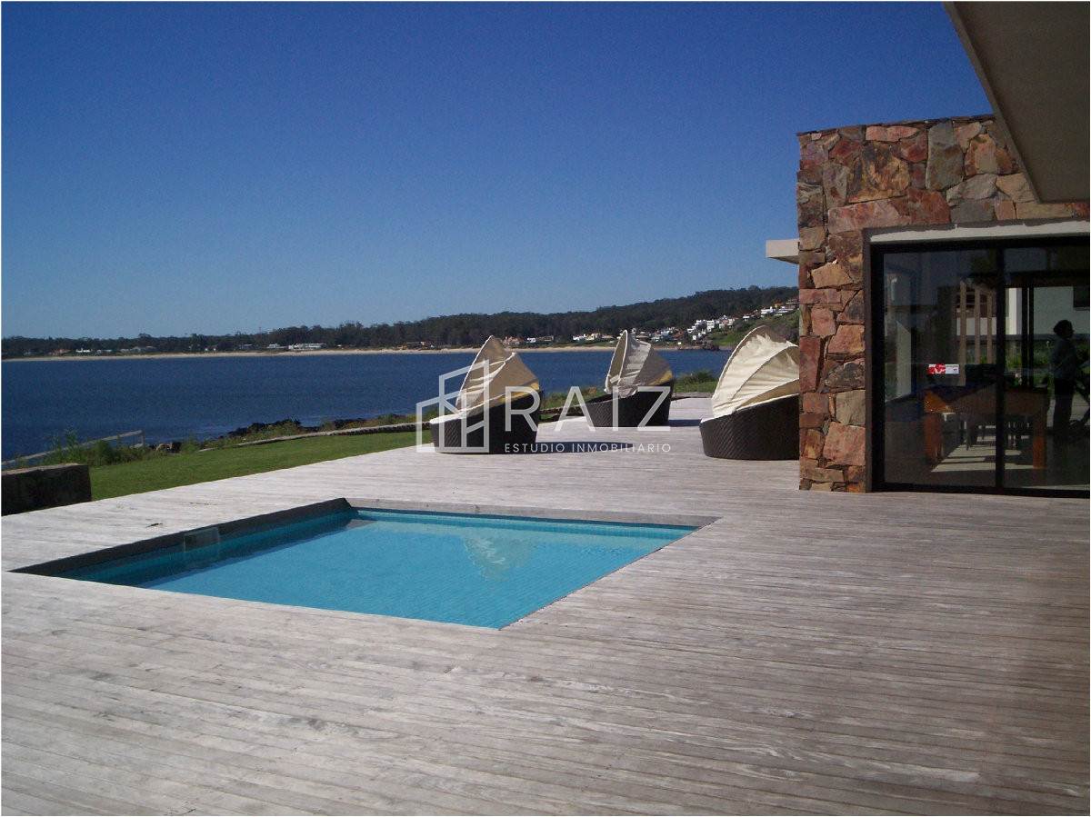 Apartamento ID.12195 - VENTA APARTAMENTO 2 DORMITORIOS PUNTA BALLENA