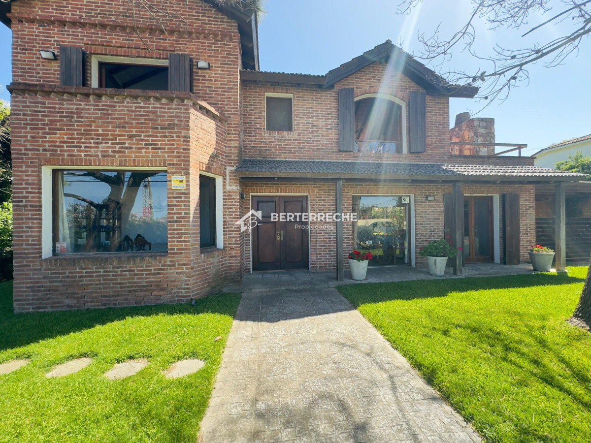 casa de 4 dormitorios en venta en punta del este - brt181c