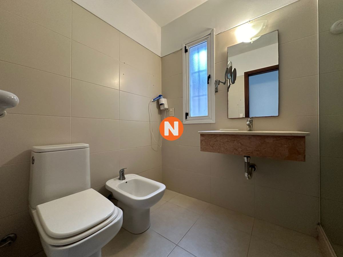Apartamento Ref.222018 - Apartamento en Venta, 2 dormitorios, Punta del Este.