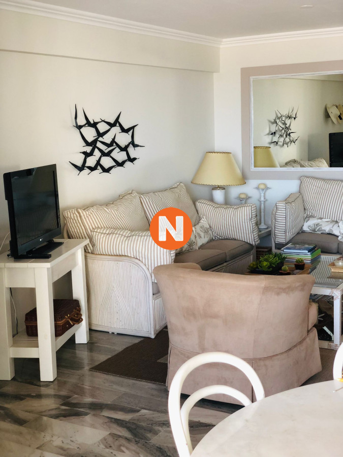 Apartamento Ref.223231 - Apartamento en venta de 3 dormitorios- Punta del Este
