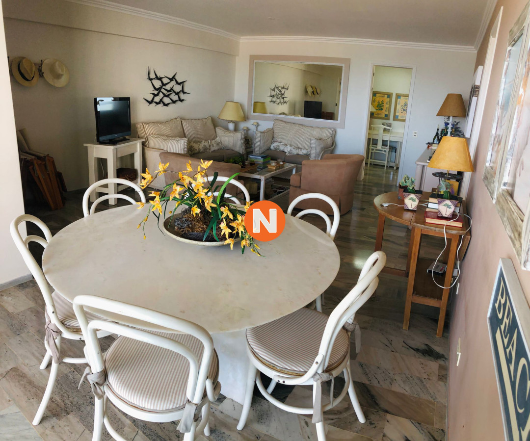Apartamento Ref.223231 - Apartamento en venta de 3 dormitorios- Punta del Este