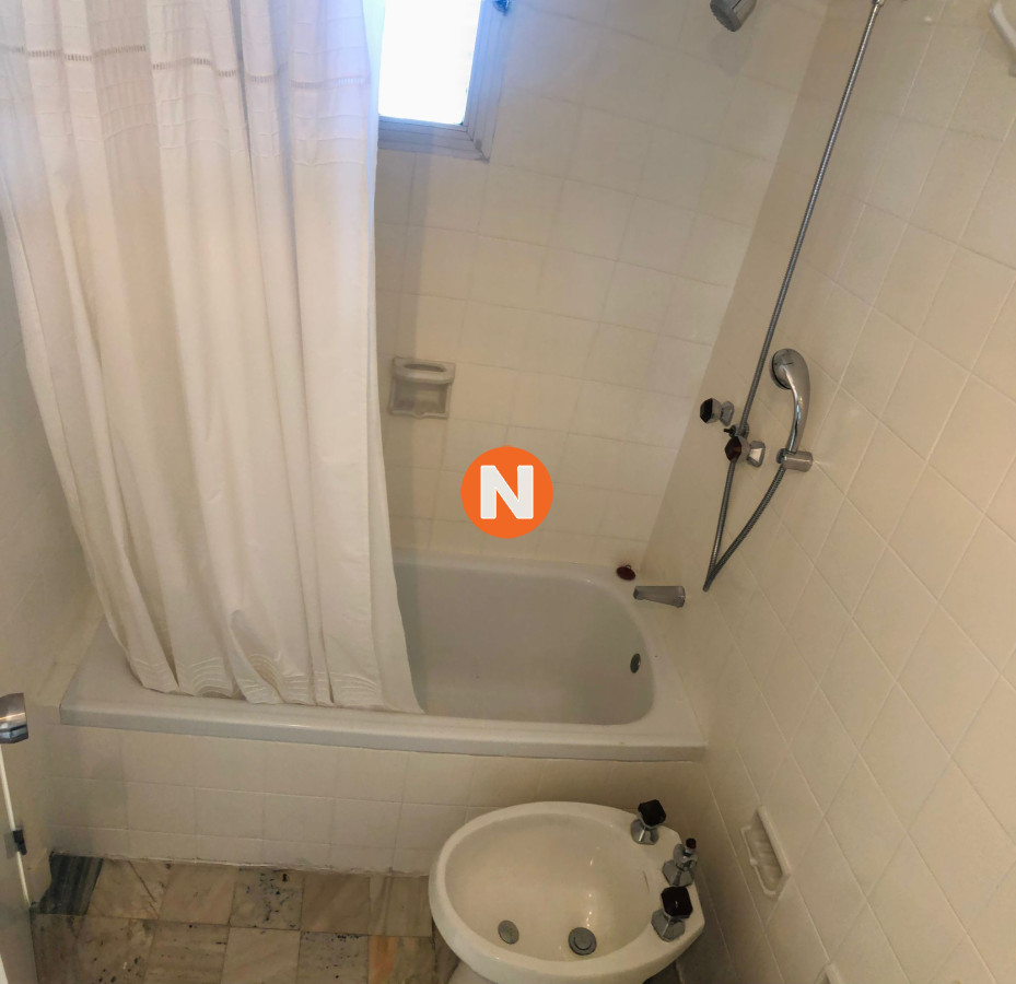 Apartamento Ref.223231 - Apartamento en venta de 3 dormitorios- Punta del Este