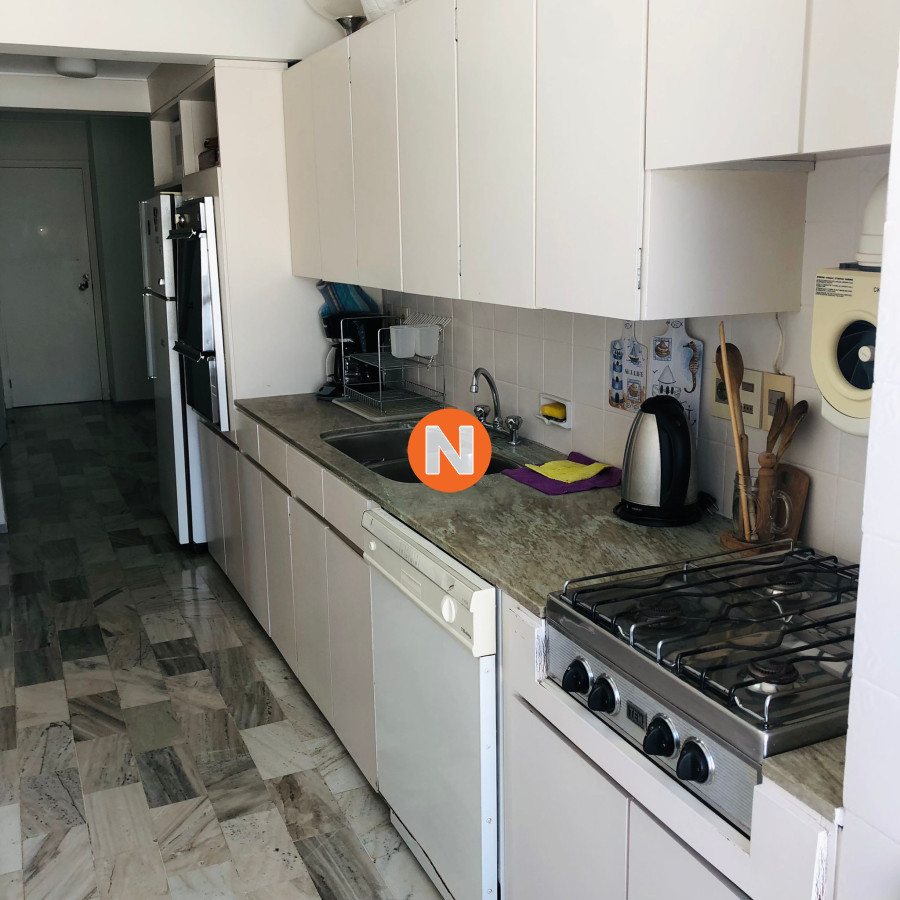 Apartamento Ref.223231 - Apartamento en venta de 3 dormitorios- Punta del Este