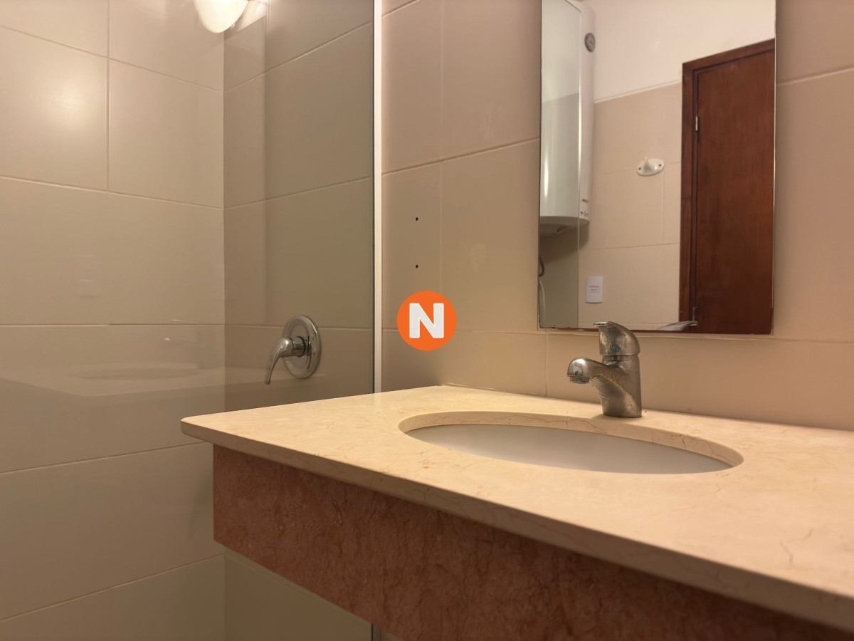 Apartamento Ref.222018 - Apartamento en Venta, 2 dormitorios, Punta del Este.