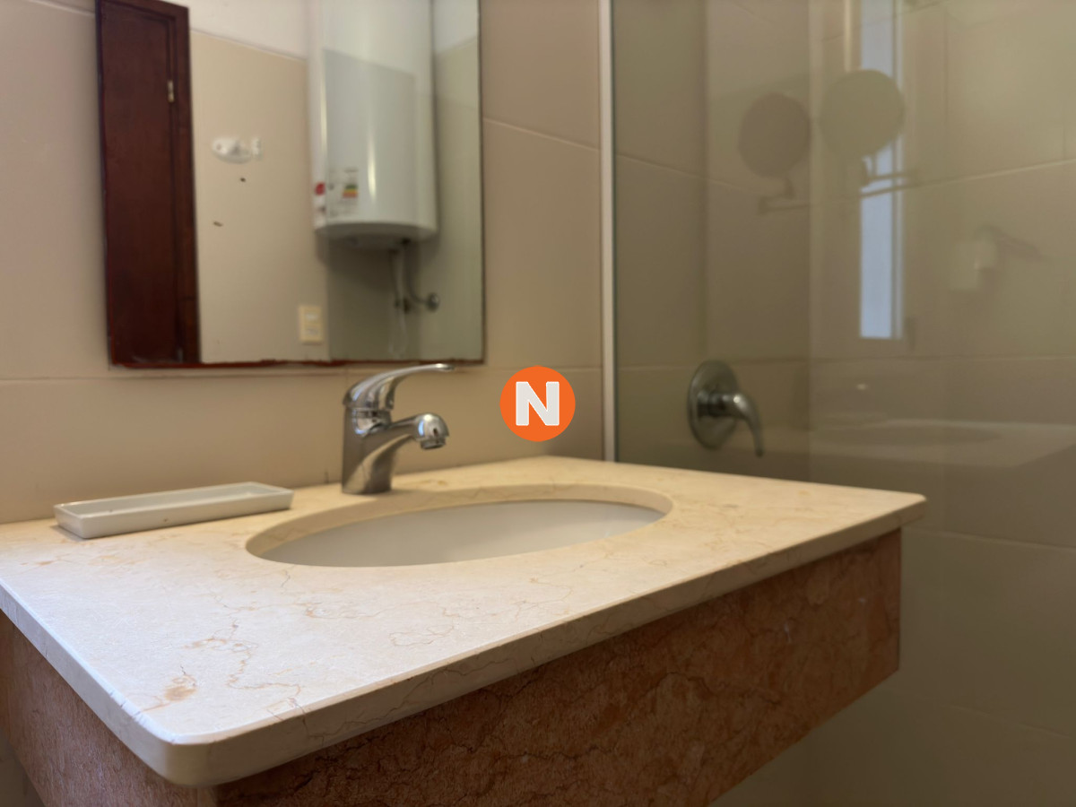 Apartamento Ref.222018 - Apartamento en Venta, 2 dormitorios, Punta del Este.