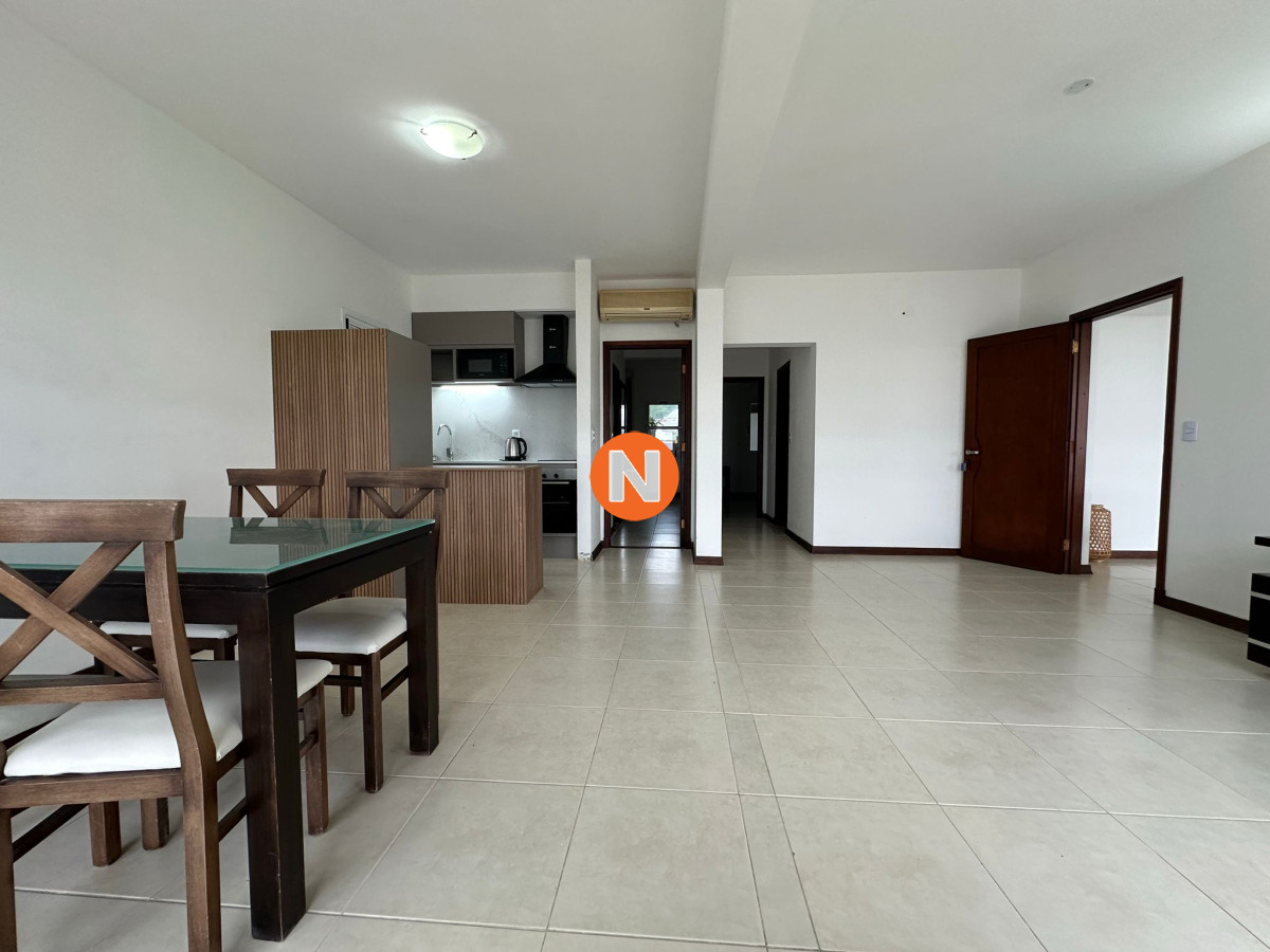 Apartamento Ref.222018 - Apartamento en Venta, 2 dormitorios, Punta del Este.