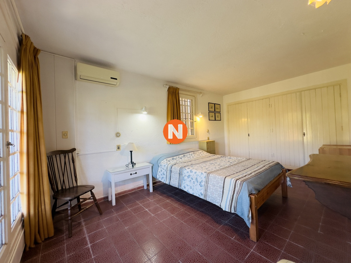 Casa Ref.223159 - Casa en venta yalquiler en playa mansa de 4 dormitorios en venta en Punta del Este