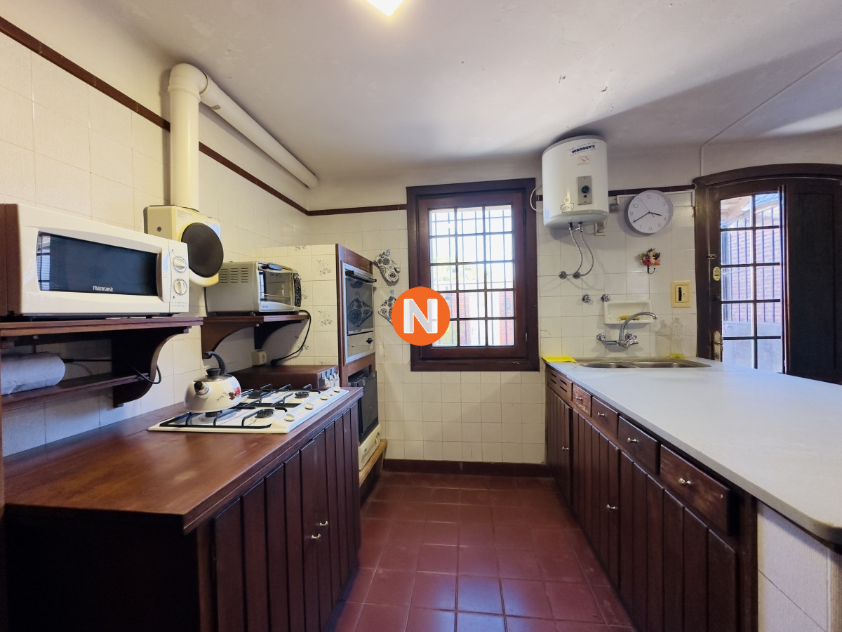 Casa Ref.223159 - Casa en venta yalquiler en playa mansa de 4 dormitorios en venta en Punta del Este