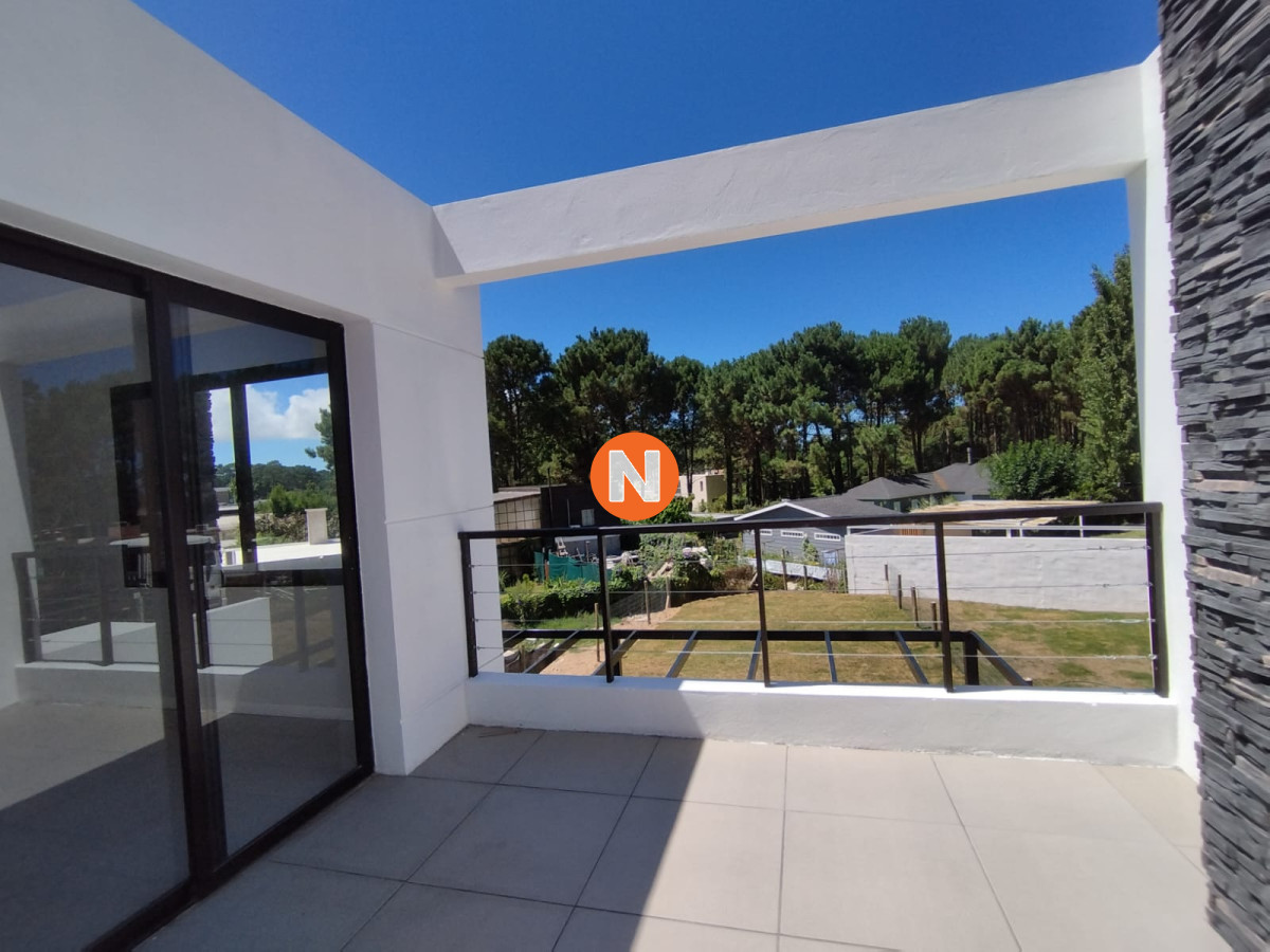 Casa Ref.223911 - Oportunidad en construccion, casa de 3 dormitorios en Parque Burnett