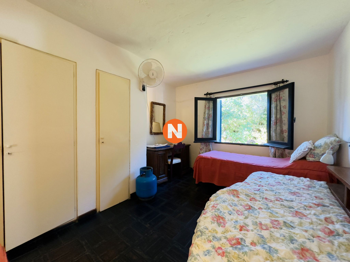 Casa Ref.226064 - Casa en VENTA, 50 metros de la playa brava, 4 dormitorios.