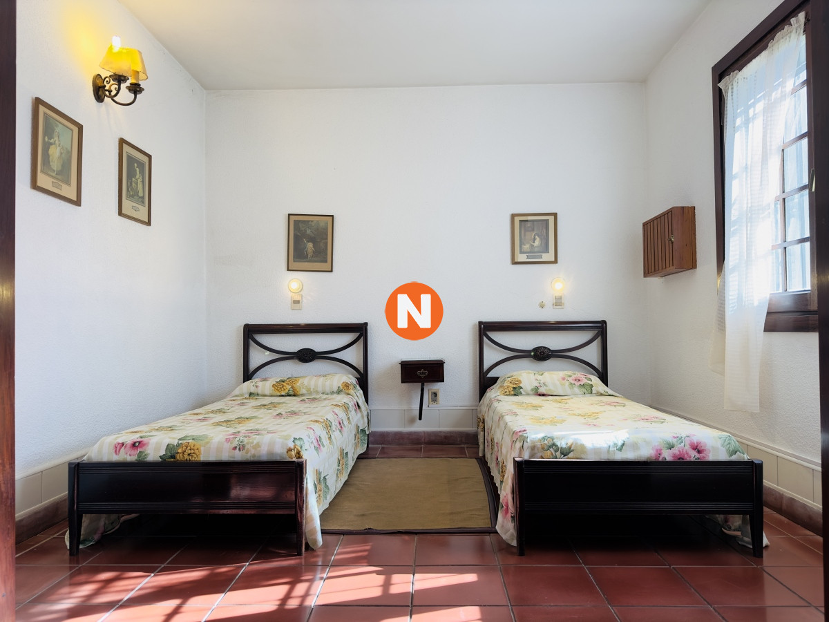 Casa Ref.223159 - Casa en venta yalquiler en playa mansa de 4 dormitorios en venta en Punta del Este