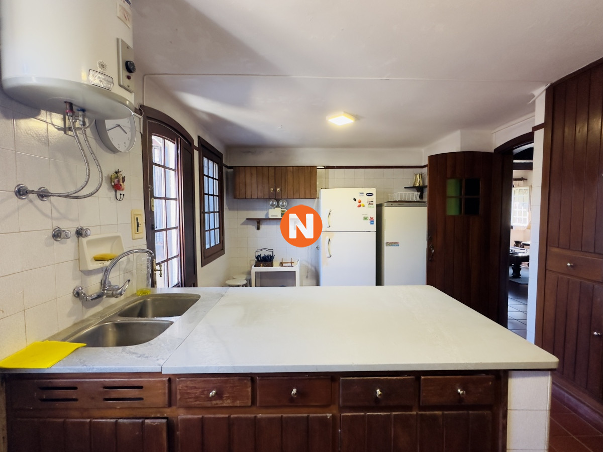 Casa Ref.223159 - Casa en venta yalquiler en playa mansa de 4 dormitorios en venta en Punta del Este