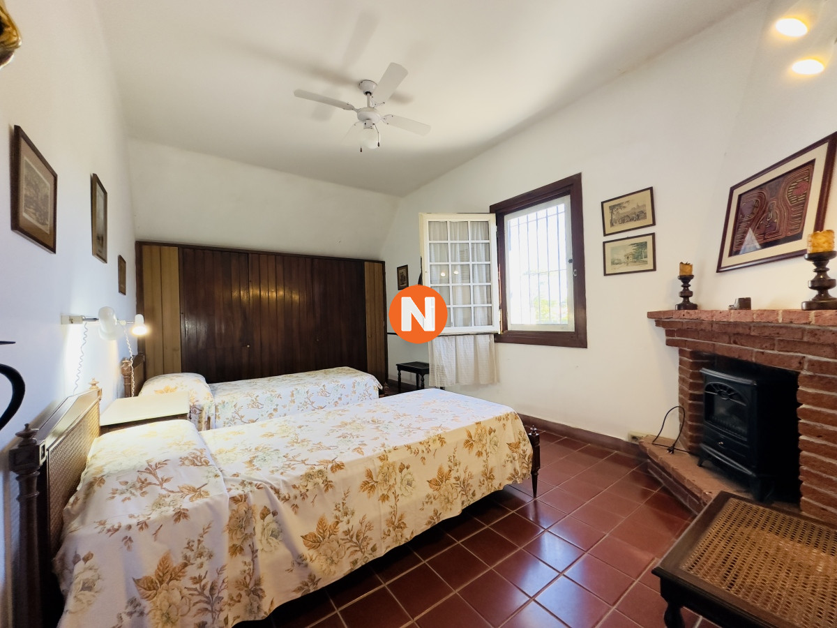Casa Ref.223159 - Casa en venta yalquiler en playa mansa de 4 dormitorios en venta en Punta del Este