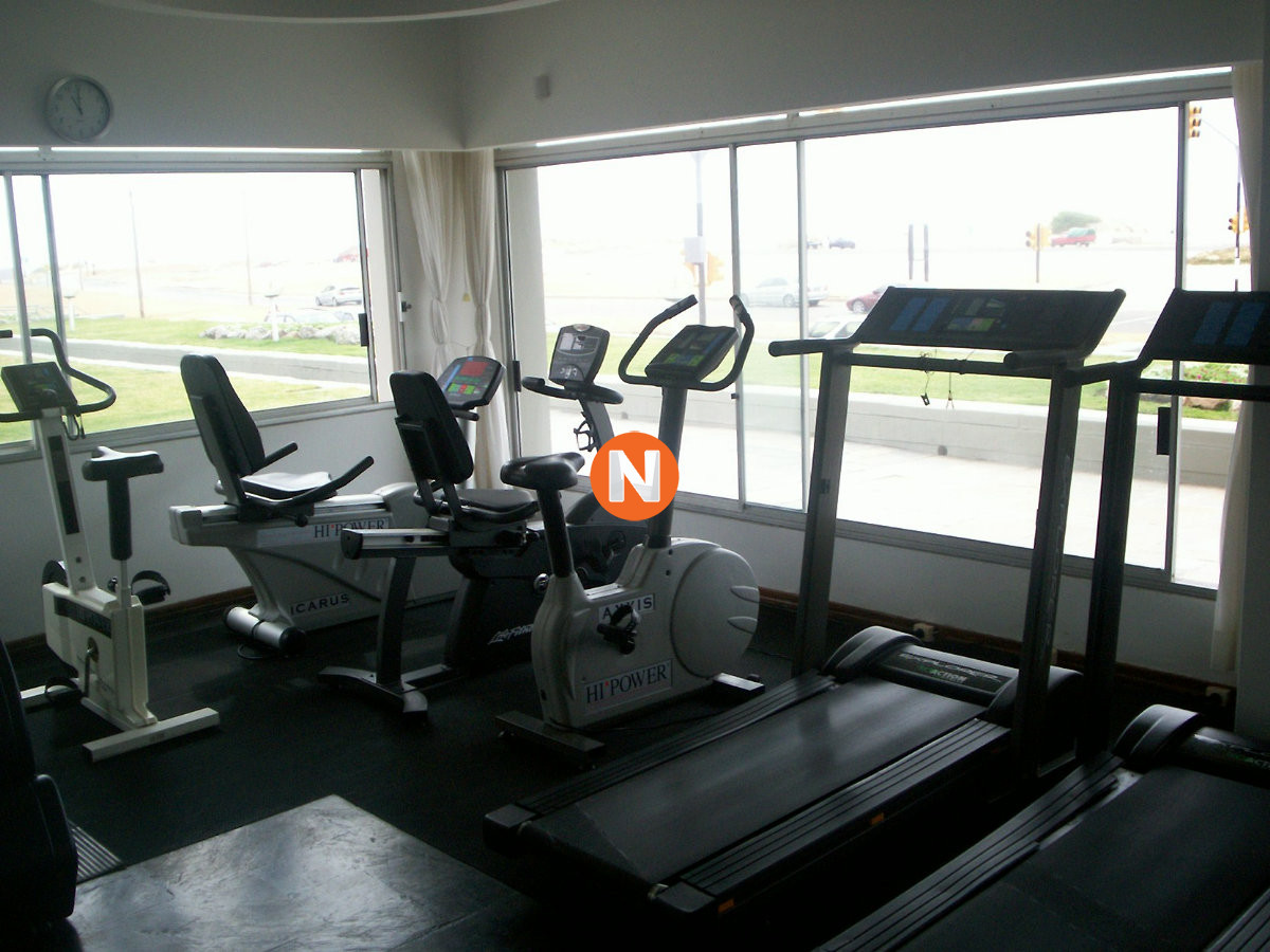 Apartamento Ref.223230 - Apartamento en alquiler y venta de un dormitorio en Punta del Este