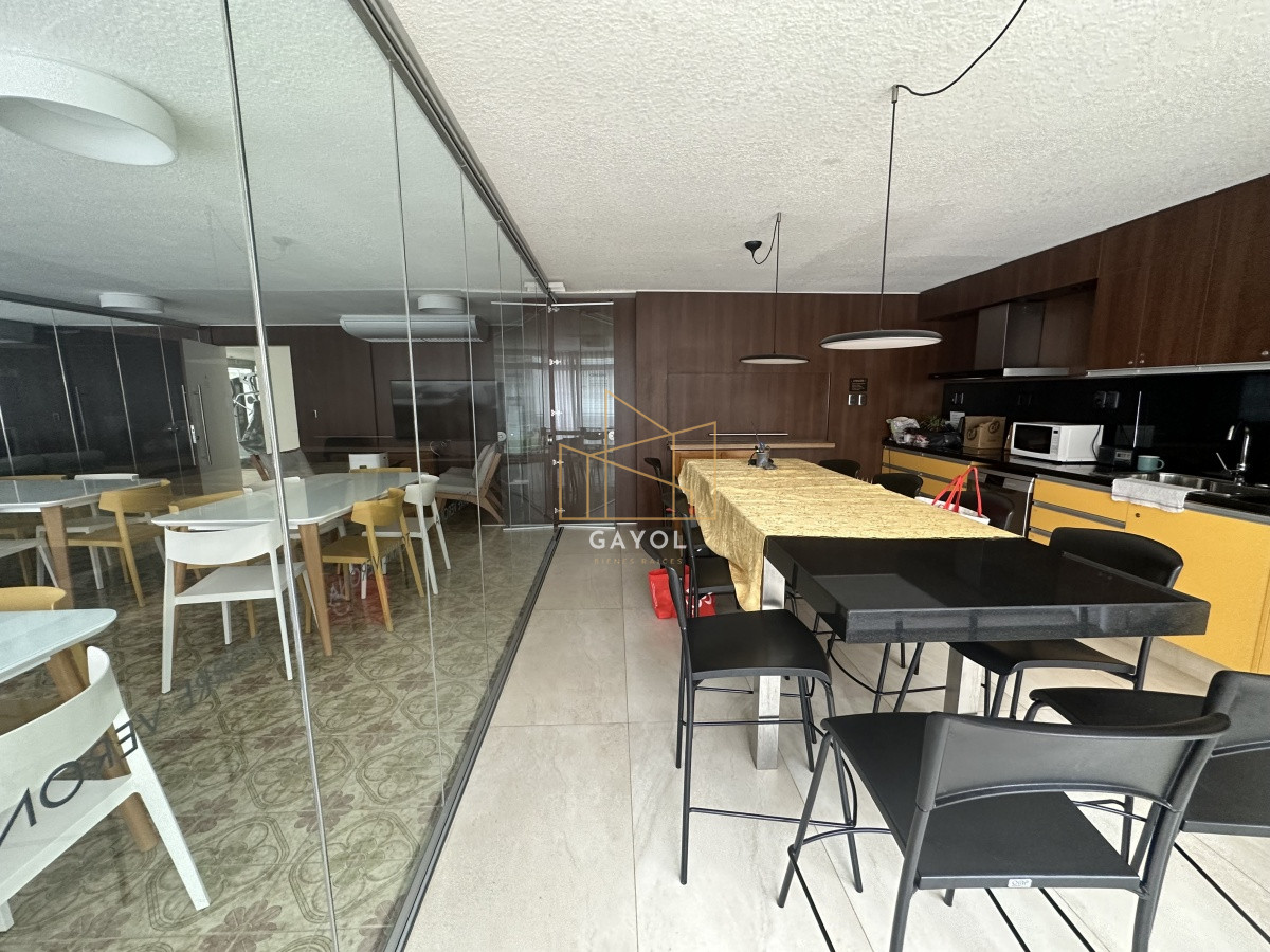 Apartamento ID.1112 - Apartamento en VENTA, 1 dormitorio, Península, Punta del Este.