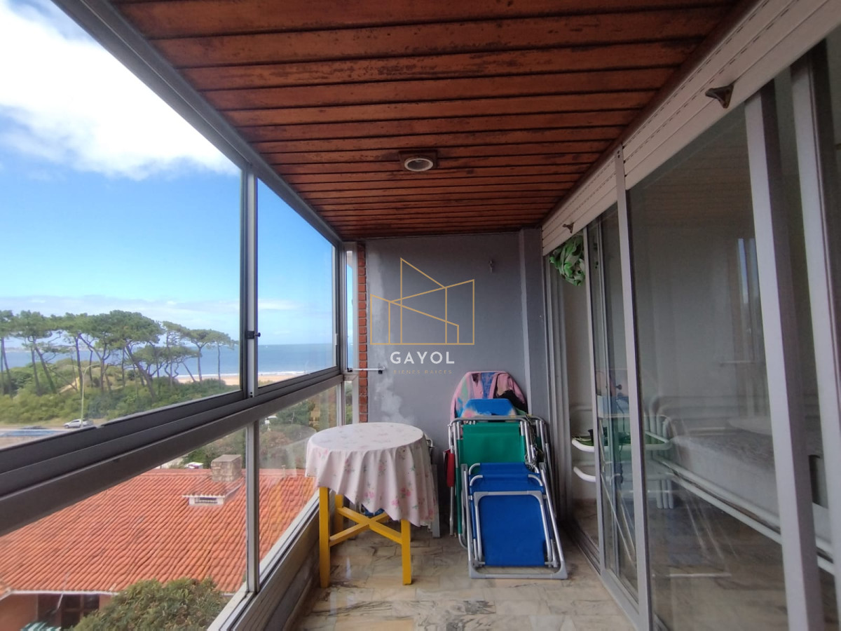 Apartamento ID.1111 - Apartamento de 1 dormitorio y medio en venta en primera linea playa Mansa