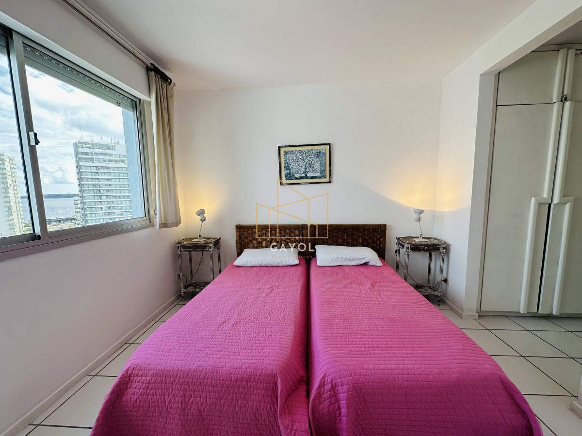 Apartamento ID.1105 -  Apartamento en Venta en Playa mansa Punta del Este