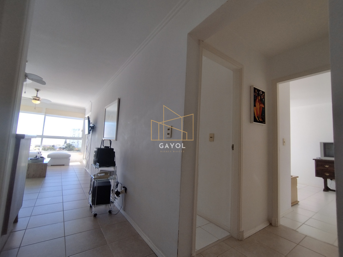 Apartamento ID.1104 - Alquiler y venta de apartamento de dos dormitorios en Punta del Este