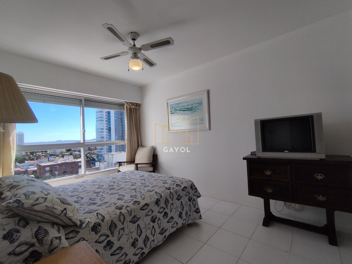 Apartamento ID.1104 - Alquiler y venta de apartamento de dos dormitorios en Punta del Este