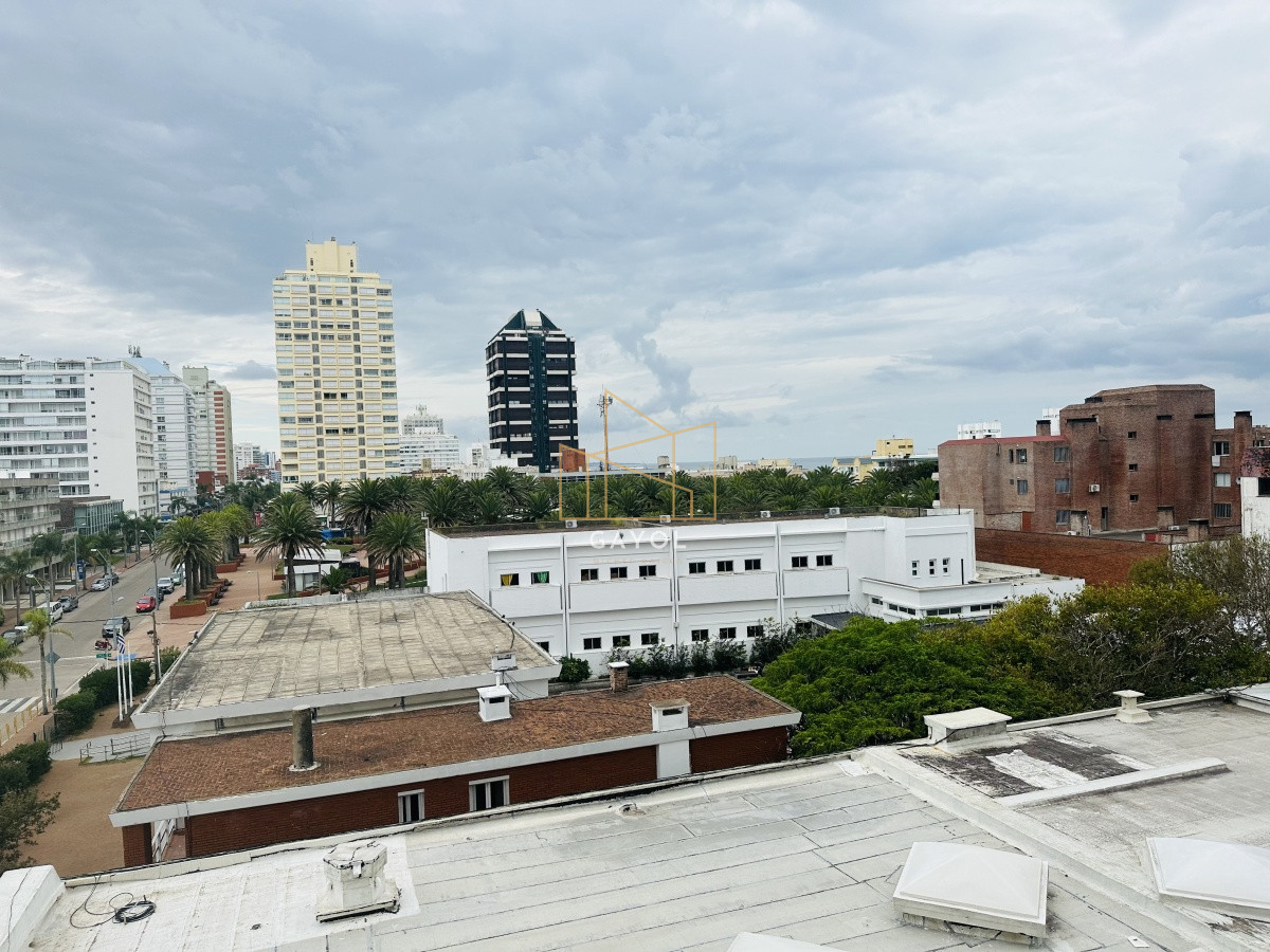 Apartamento ID.1112 - Apartamento en VENTA, 1 dormitorio, Península, Punta del Este.