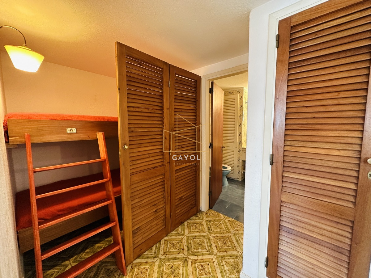 Apartamento ID.1112 - Apartamento en VENTA, 1 dormitorio, Península, Punta del Este.