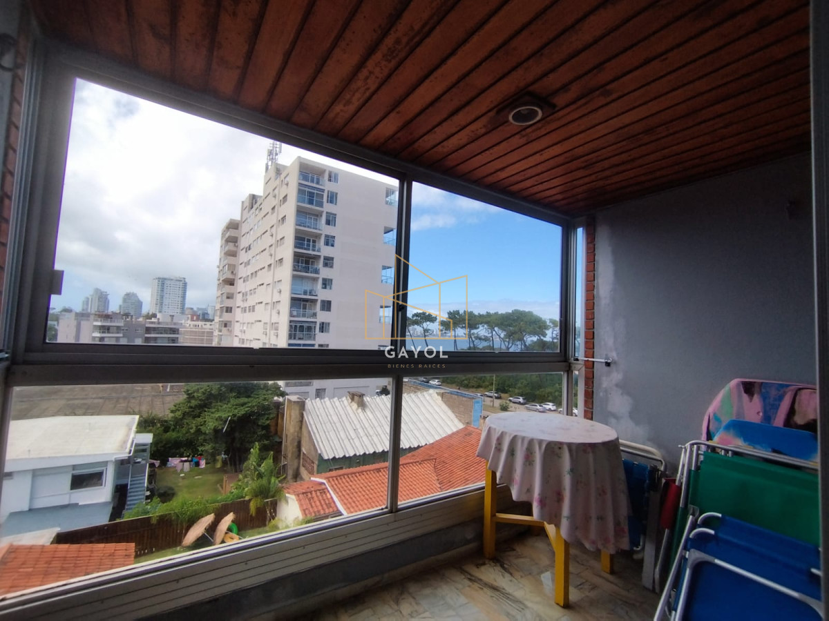 Apartamento ID.1111 - Apartamento de 1 dormitorio y medio en venta en primera linea playa Mansa