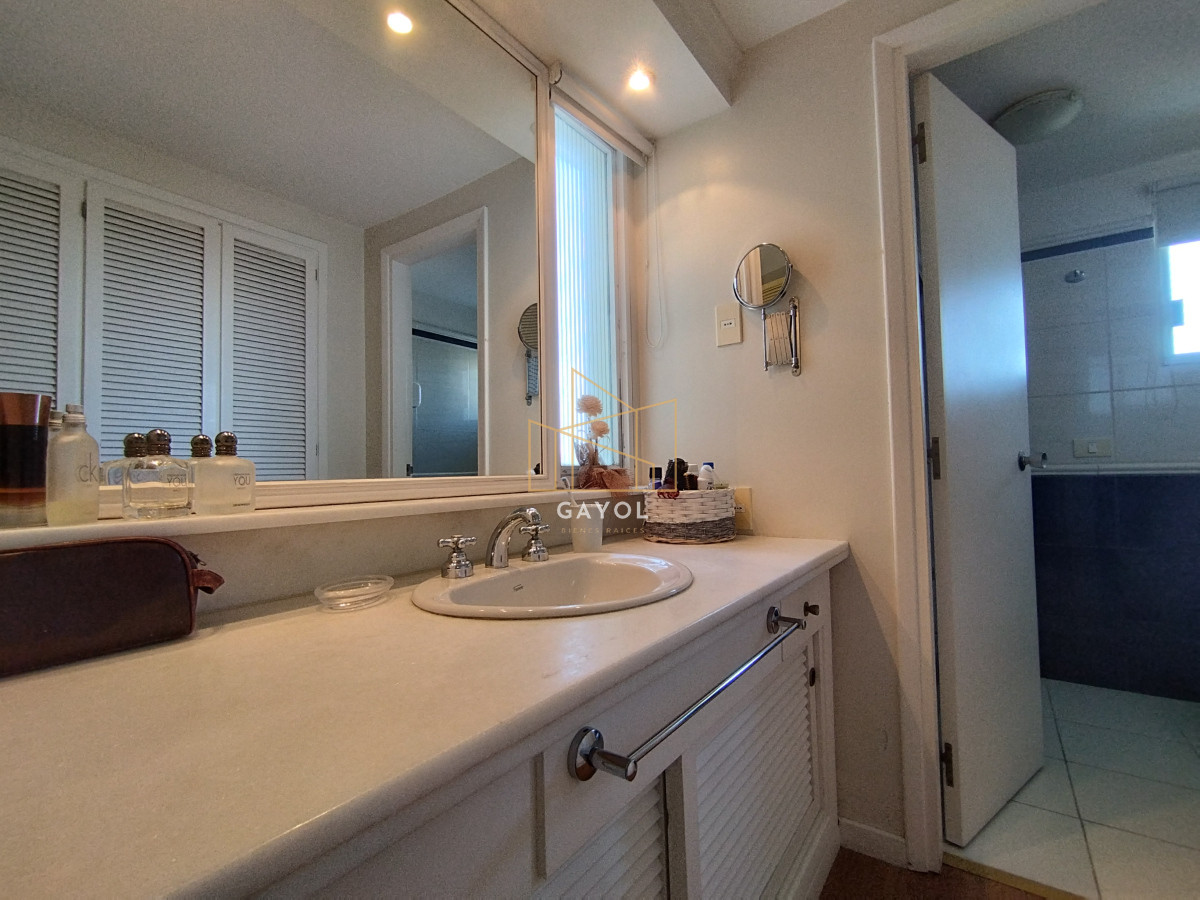 Apartamento ID.945 - apartamento en venta  sobre playa mansa