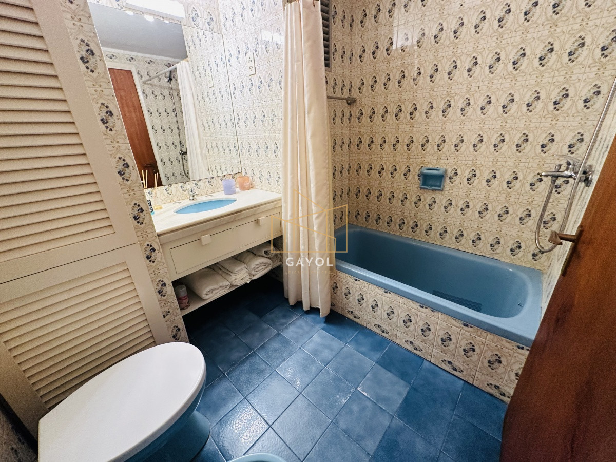 Apartamento ID.1112 - Apartamento en VENTA, 1 dormitorio, Península, Punta del Este.