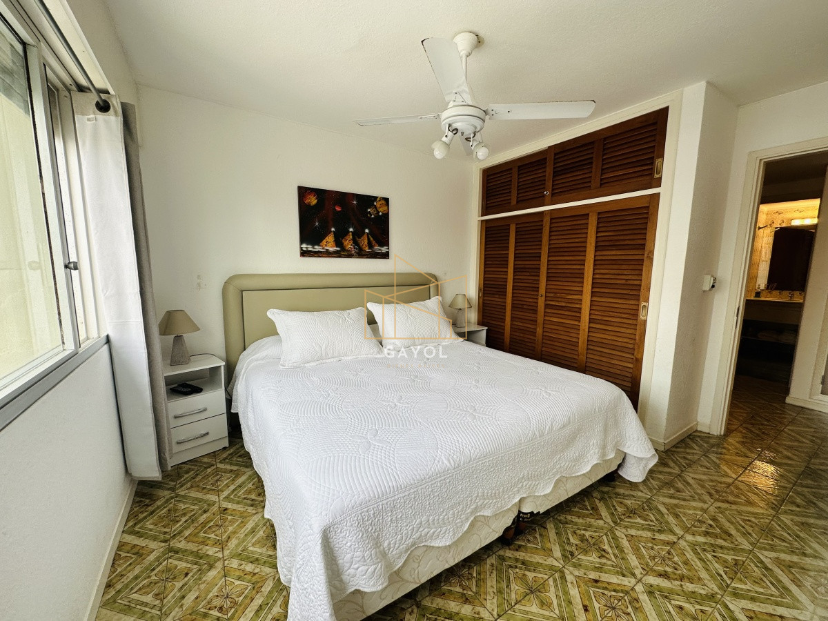 Apartamento ID.1112 - Apartamento en VENTA, 1 dormitorio, Península, Punta del Este.