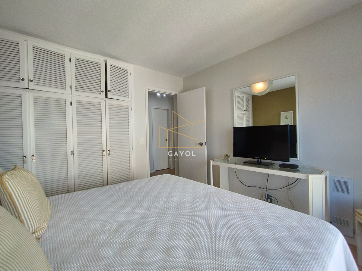 Apartamento ID.945 - apartamento en venta  sobre playa mansa