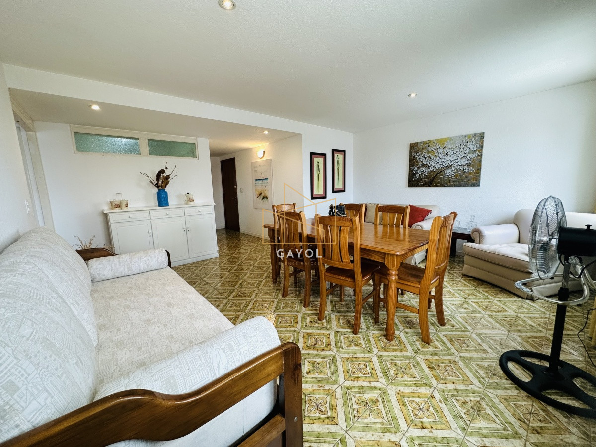 Apartamento ID.1112 - Apartamento en VENTA, 1 dormitorio, Península, Punta del Este.