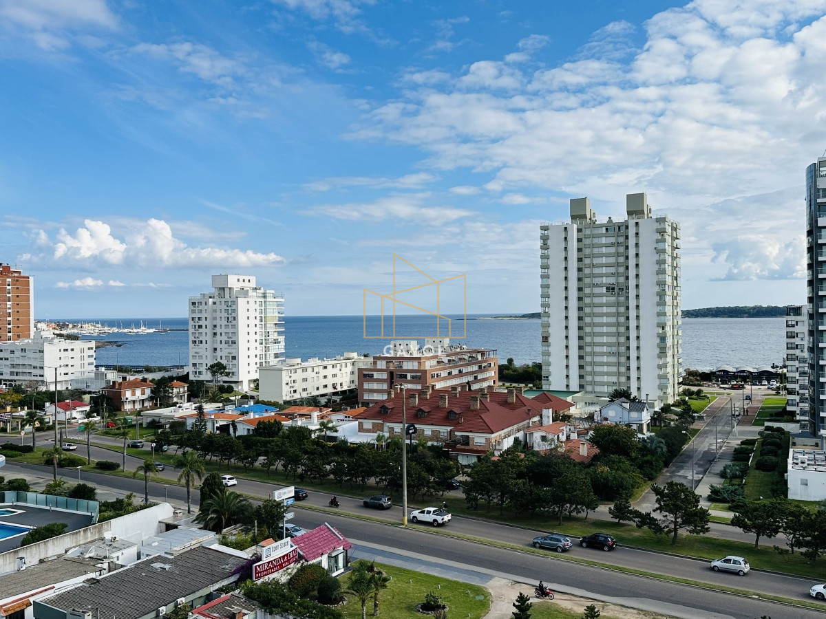 Apartamento ID.1105 -  Apartamento en Venta en Playa mansa Punta del Este