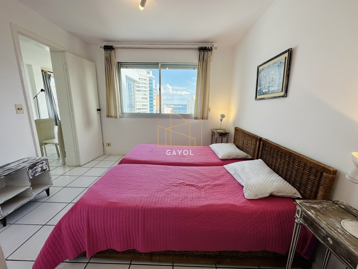 Apartamento ID.1105 -  Apartamento en Venta en Playa mansa Punta del Este