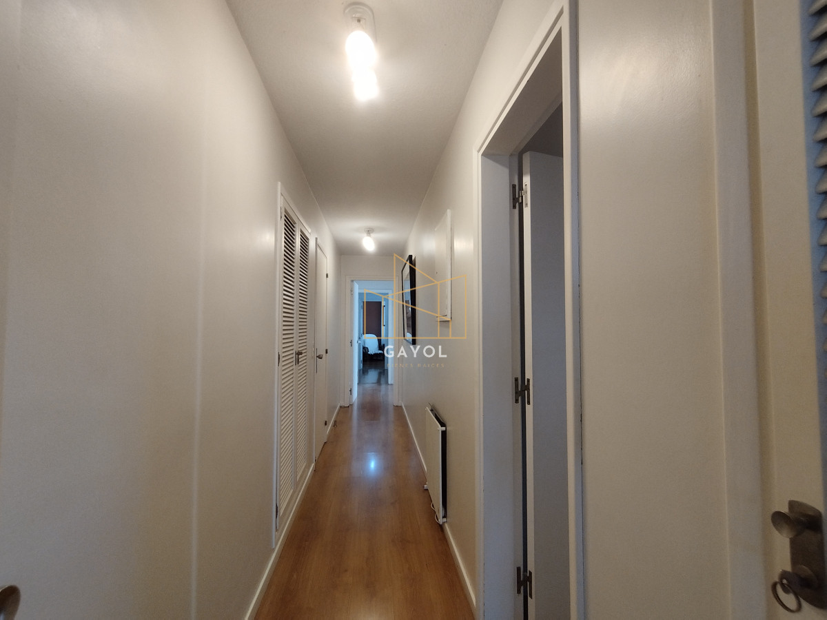 Apartamento ID.945 - apartamento en venta  sobre playa mansa