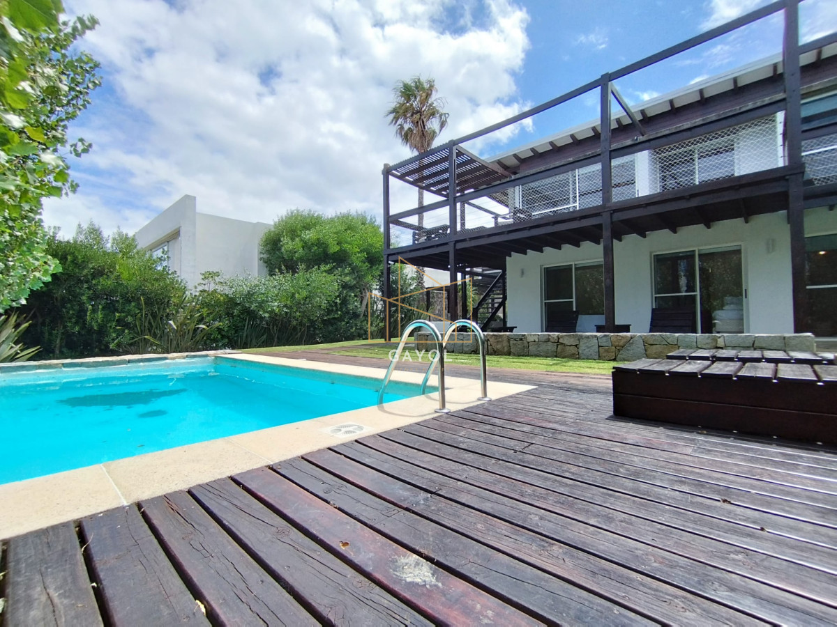 Casa ID.373 - Casa en Venta, Manantiales, Maldonado.