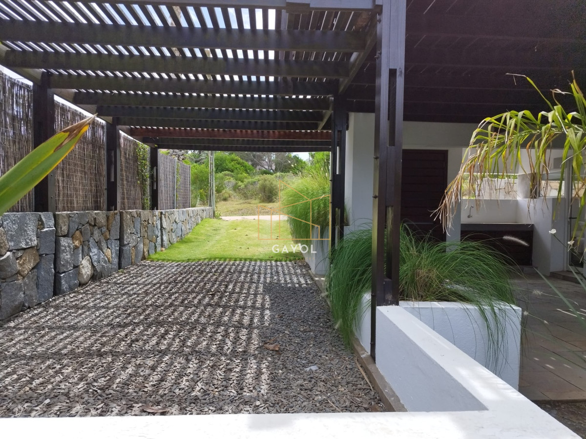 Casa ID.373 - Casa en Venta, Manantiales, Maldonado.