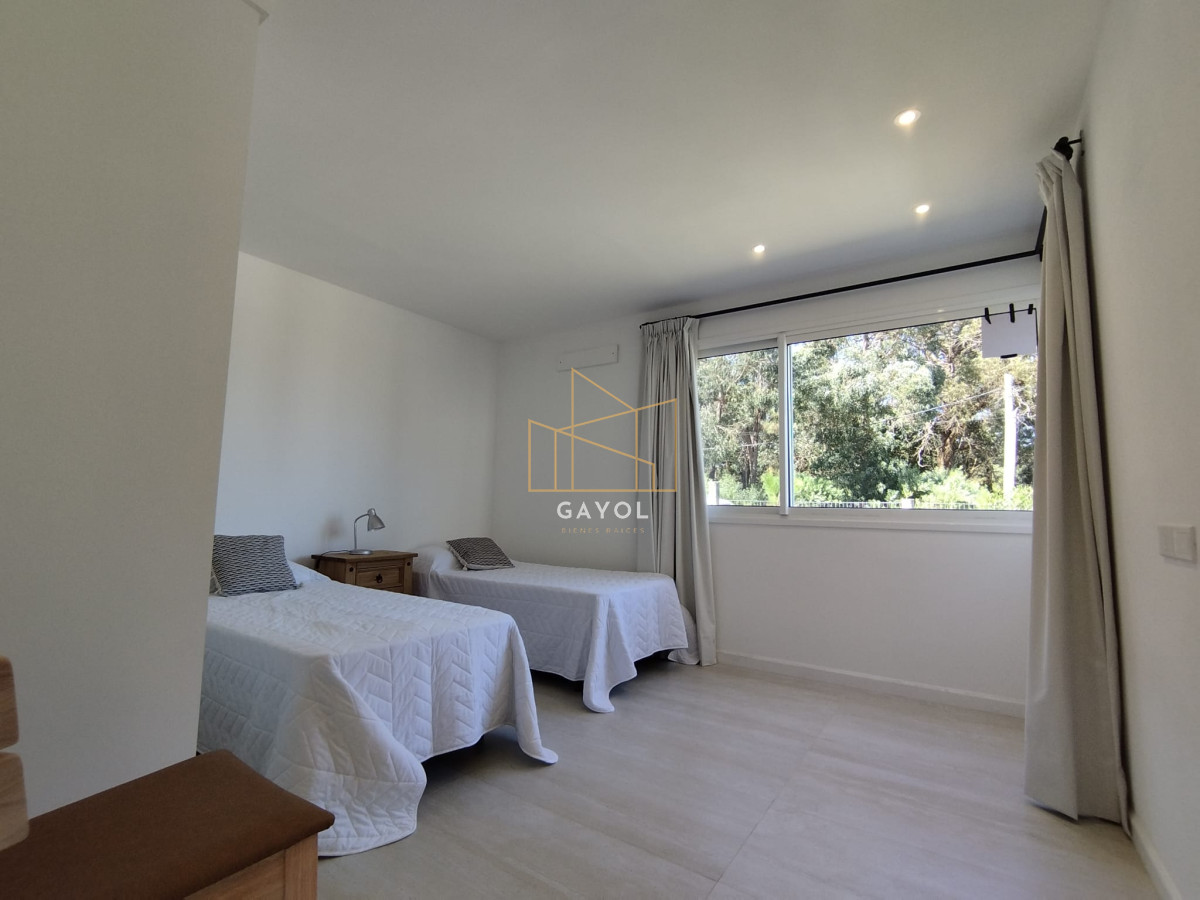 Casa ID.372 - Venta de Casa en la barra- Maldonado