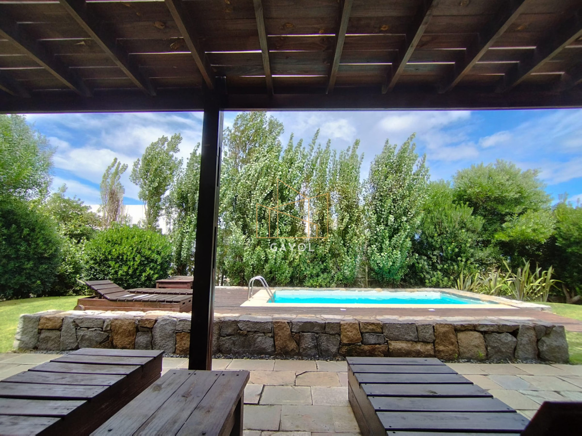 Casa ID.373 - Casa en Venta, Manantiales, Maldonado.