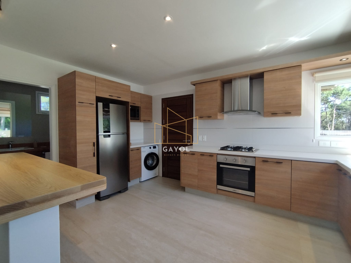 Casa ID.372 - Venta de Casa en la barra- Maldonado