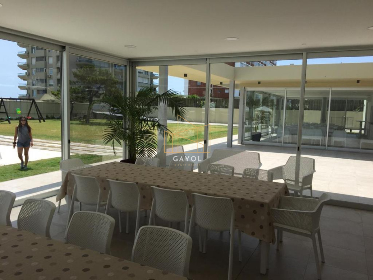 Apartamento ID.945 - apartamento en venta  sobre playa mansa