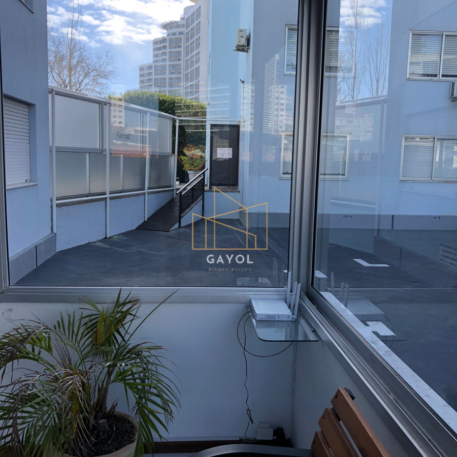 Apartamento ID.1105 -  Apartamento en Venta en Playa mansa Punta del Este