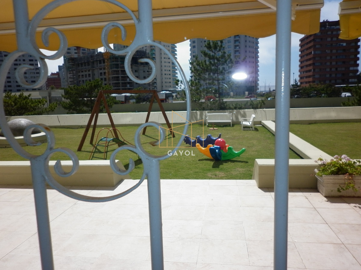 Apartamento ID.945 - apartamento en venta  sobre playa mansa