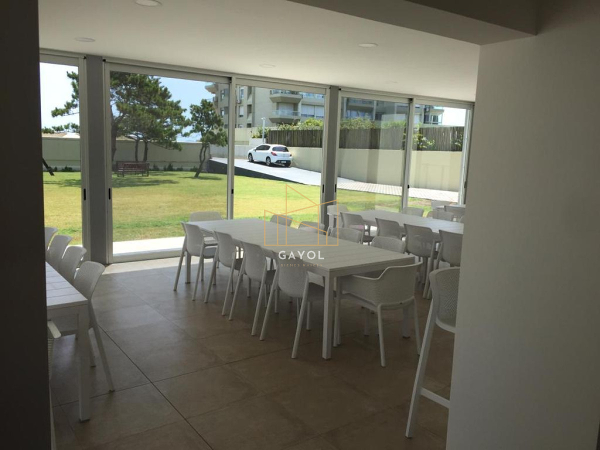 Apartamento ID.945 - apartamento en venta  sobre playa mansa