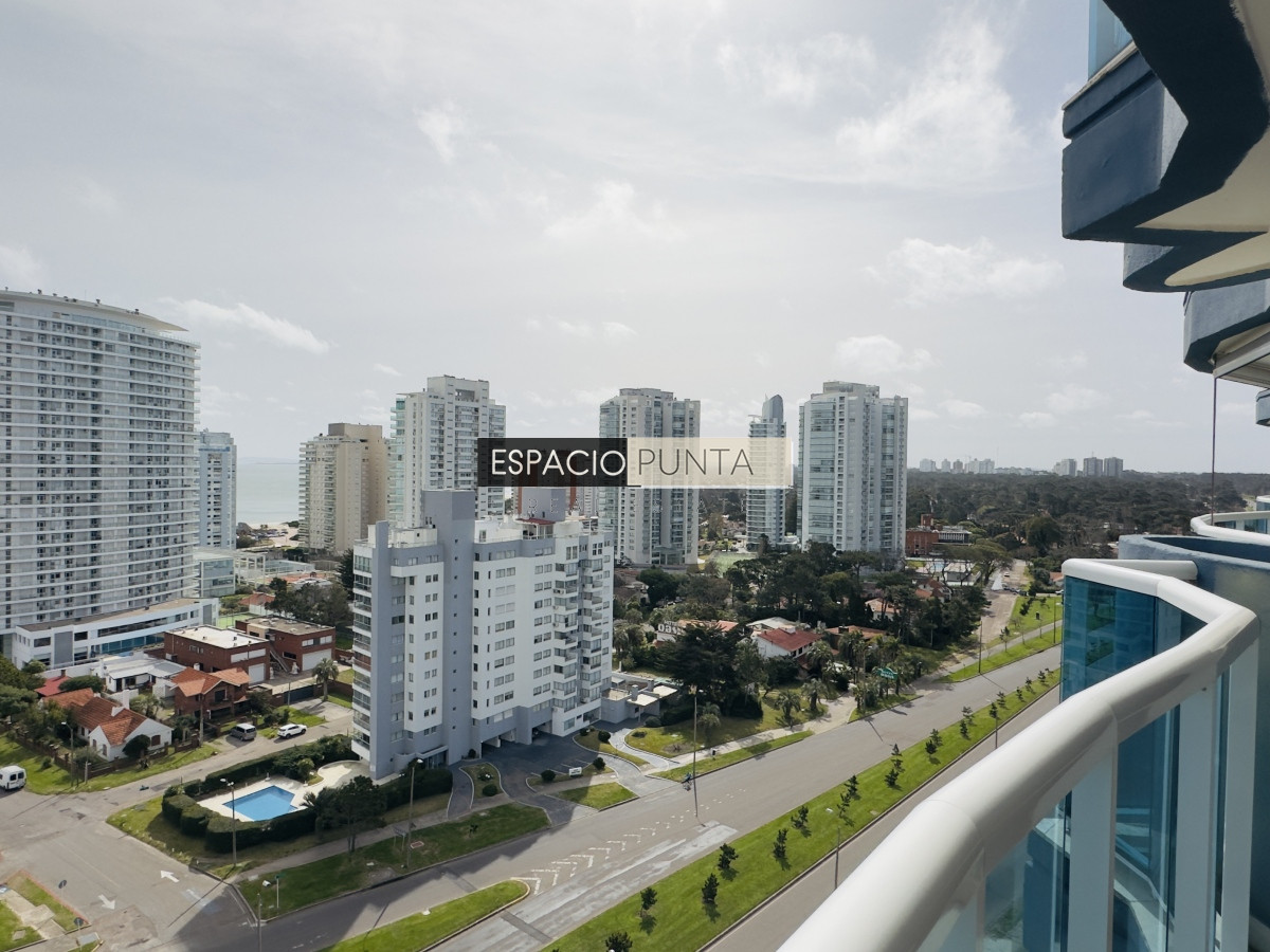 Apartamento ID.3833 - Venta de apartamento de 2 dormitorios Playa mansa con parrillero