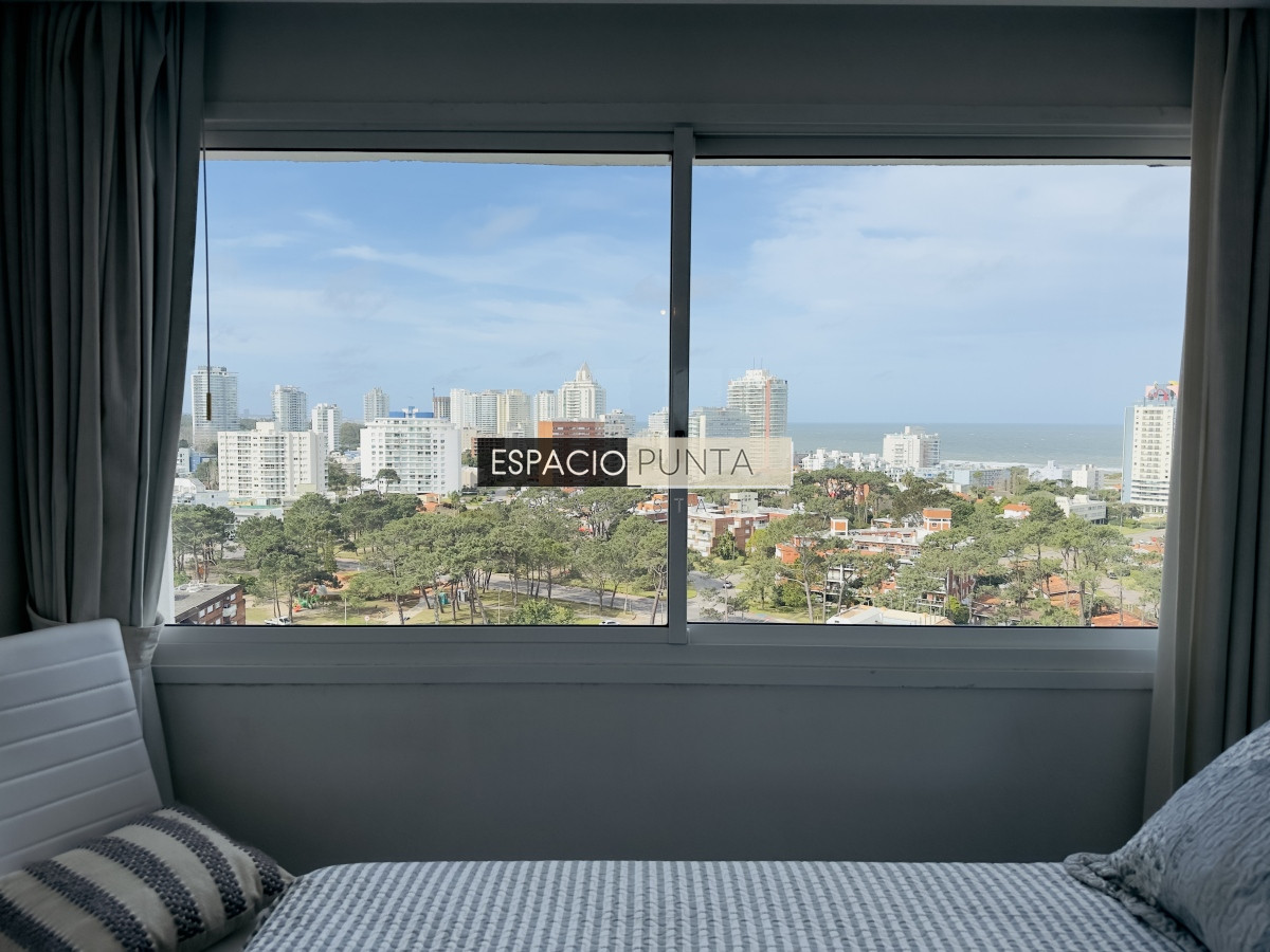 Apartamento ID.3833 - Venta de apartamento de 2 dormitorios Playa mansa con parrillero