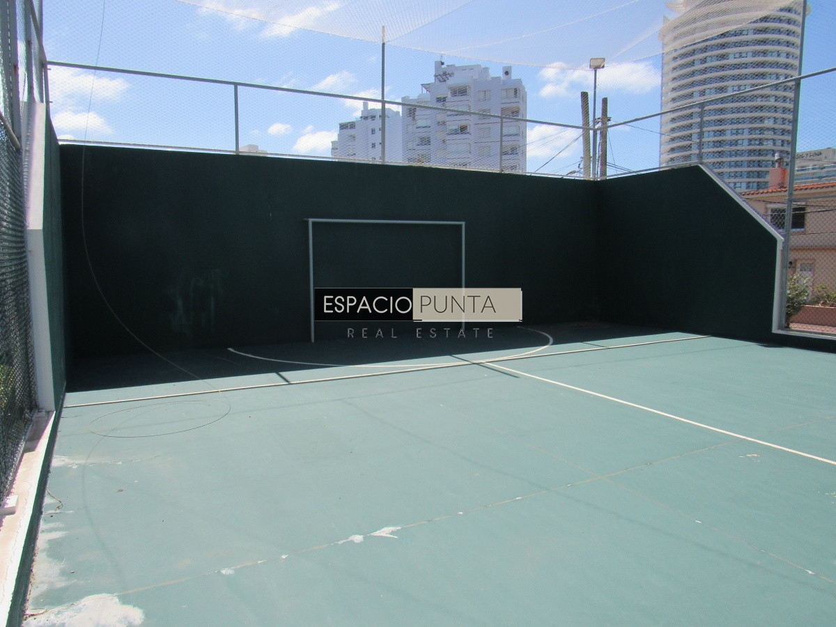 Apartamento ID.3831 - Apartamento en venta de dos dormitorios, Punta del Este.