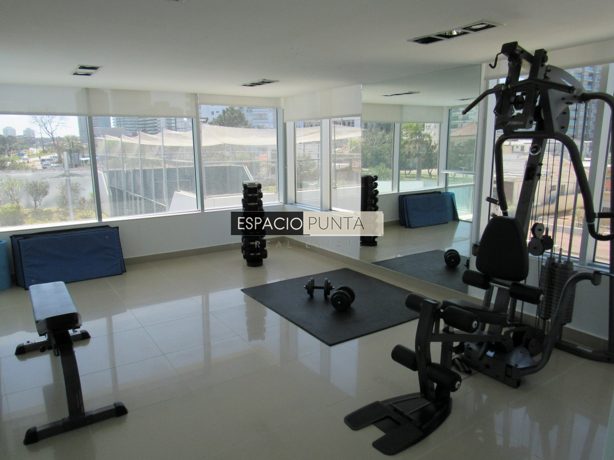 Apartamento ID.3831 - Apartamento en venta de dos dormitorios, Punta del Este.