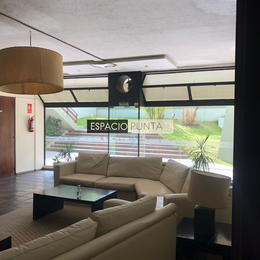 Apartamento ID.1628 - Alquiler de Temporada en Punta del este.