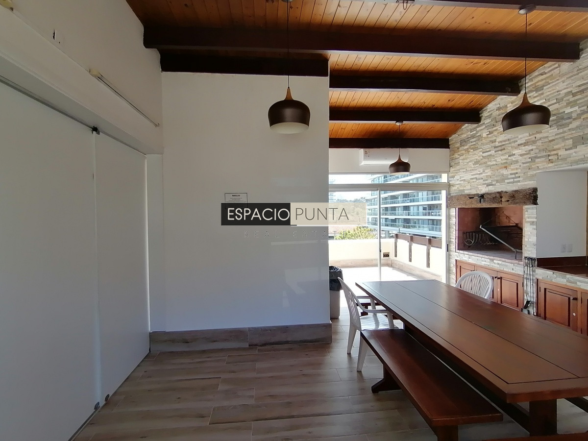 Apartamento ID.4753 - Apartamento en VENTA y alquiler, 3 dormitorios, 2 baños, reciclado.